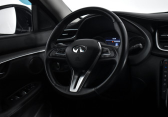 Подержанный автомобиль Infiniti QX50 2019 года (15 фото)