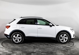 Подержанный автомобиль Audi Q3 2019 года (5 фото)