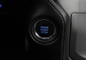 Подержанный автомобиль Toyota Land Cruiser Prado 2019 года (15 фото)