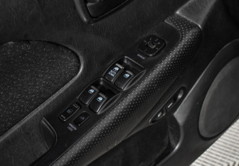 Подержанный автомобиль Hyundai Sonata 2008 года (10 фото)