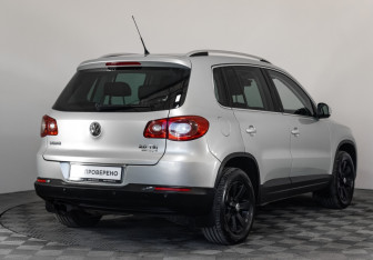 Подержанный автомобиль Volkswagen Tiguan 2010 года (5 фото)