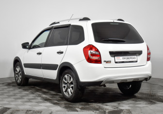 Подержанный автомобиль LADA (ВАЗ) Granta Wagon 2023 года (7 фото)