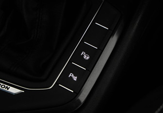 Подержанный автомобиль Volkswagen Tiguan 2018 года (18 фото)