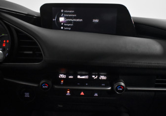 Подержанный автомобиль Mazda 3 Sedan 2020 года (16 фото)