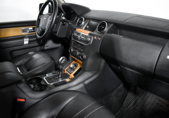Подержанный автомобиль Land Rover Discovery 2012 года (15 фото)