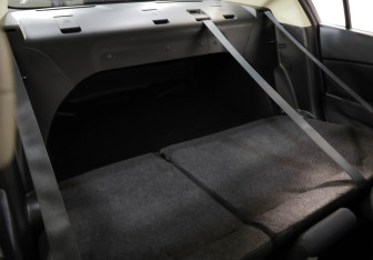 Подержанный автомобиль Mazda 3 Sedan 2011 года (25 фото)