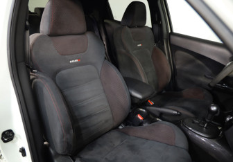 Подержанный автомобиль Nissan Juke Nismo 2013 года (21 фото)