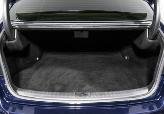 Подержанный автомобиль Genesis G80 2019 года (15 фото)