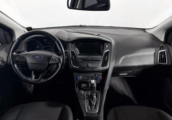 Подержанный автомобиль Ford Focus Sedan 2018 года (14 фото)