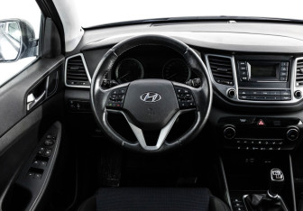 Подержанный автомобиль Hyundai Tucson 2018 года (11 фото)