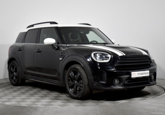 Подержанный автомобиль MINI Countryman 2021 года (3 фото)