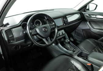 Подержанный автомобиль Skoda Kodiaq 2019 года (11 фото)