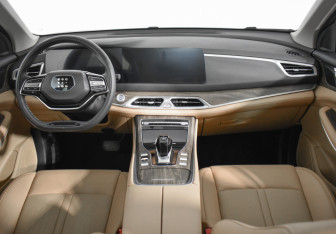 Подержанный автомобиль Evolute i-SPACE 2024 года (14 фото)