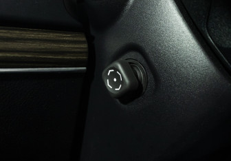 Подержанный автомобиль Toyota Land Cruiser Prado 2018 года (23 фото)