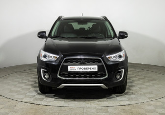 Подержанный автомобиль Mitsubishi ASX 2014 года (2 фото)
