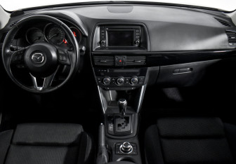 Подержанный автомобиль Mazda CX-5 2012 года (15 фото)