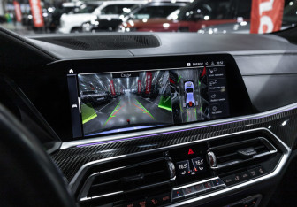 Подержанный автомобиль BMW X6 2020 года (20 фото)