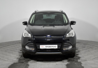 Подержанный автомобиль Ford Kuga 2014 года (2 фото)