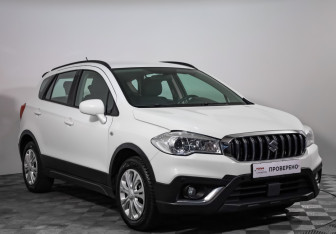 Подержанный автомобиль Suzuki SX4 Hatchback 2017 года (3 фото)