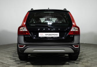 Подержанный автомобиль Volvo XC70 2011 года (6 фото)