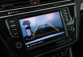 Подержанный автомобиль Volkswagen Tiguan 2016 года (15 фото)