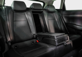 Подержанный автомобиль Skoda Karoq 2020 года (21 фото)