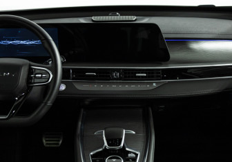 Подержанный автомобиль Chery Tiggo 8 Pro Max 2023 года (14 фото)