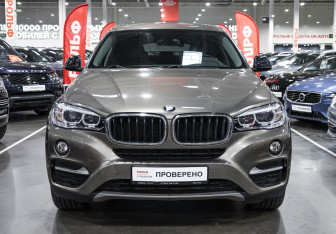 Подержанный автомобиль BMW X6 2019 года (5 фото)