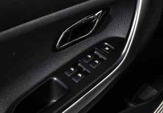 Подержанный автомобиль Kia Ceed Hatchback 2013 года (10 фото)