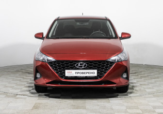 Подержанный автомобиль Hyundai Solaris Sedan 2021 года (2 фото)