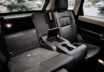 Подержанный автомобиль Land Rover Range Rover Sport 2020 года (33 фото)