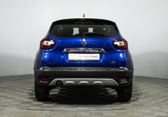 Подержанный автомобиль Renault Kaptur 2021 года (6 фото)