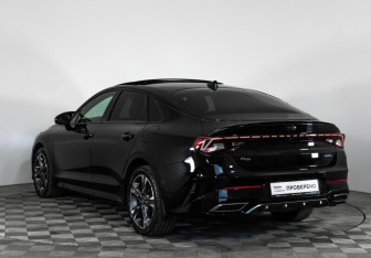 Подержанный автомобиль Kia K5 2021 года (7 фото)