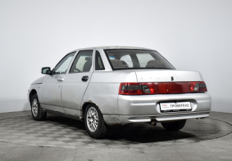 Подержанный автомобиль LADA (ВАЗ) 2110 2002 года (7 фото)