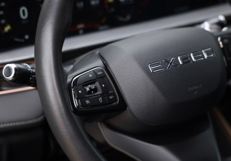 Подержанный автомобиль Exeed LX 2024 года (13 фото)
