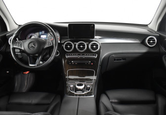 Подержанный автомобиль Mercedes-Benz GLC Coupe 2016 года (11 фото)