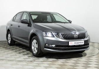 Подержанный автомобиль Skoda Octavia Liftback 2017 года (3 фото)