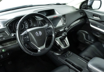 Подержанный автомобиль Honda CR-V 2014 года (11 фото)