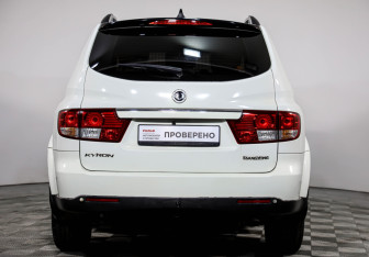 Подержанный автомобиль SsangYong Kyron 2014 года (6 фото)