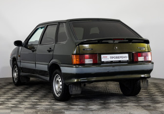 Подержанный автомобиль LADA (ВАЗ) 2114 2004 года (7 фото)
