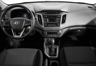 Подержанный автомобиль Hyundai Creta 2018 года (12 фото)