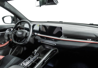 Подержанный автомобиль Geely Coolray 2024 года (9 фото)