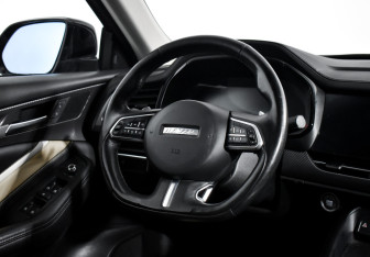 Подержанный автомобиль Haval F7x 2020 года (14 фото)