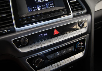 Подержанный автомобиль Hyundai Sonata 2019 года (16 фото)