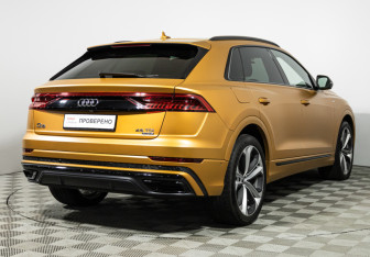 Подержанный автомобиль Audi Q8 2019 года (5 фото)