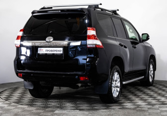 Подержанный автомобиль Toyota Land Cruiser Prado 2014 года (5 фото)
