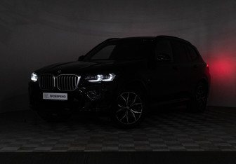 Подержанный автомобиль BMW X3 2021 года (26 фото)