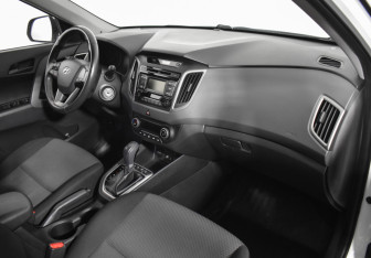 Подержанный автомобиль Hyundai Creta 2017 года (12 фото)
