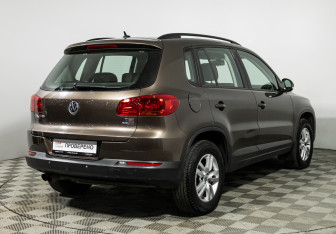 Подержанный автомобиль Volkswagen Tiguan 2014 года (5 фото)