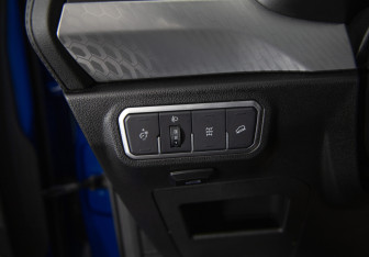 Подержанный автомобиль Haval F7 2023 года (21 фото)